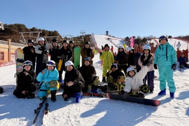 众齐软件冰雪团建凝聚同行